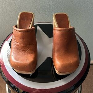 Frye Leather Clogs